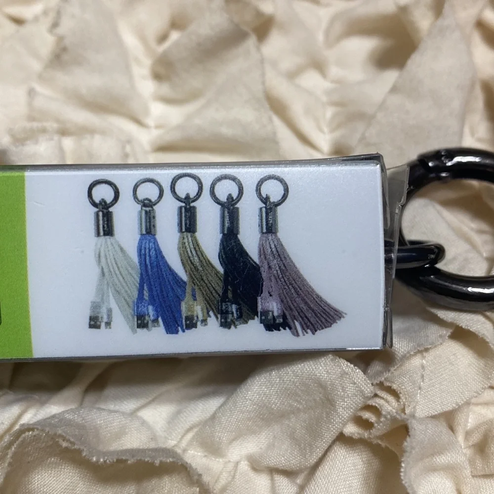 Purse Tassels Ring Data USB cable! Great and convenient item!Brand New Black